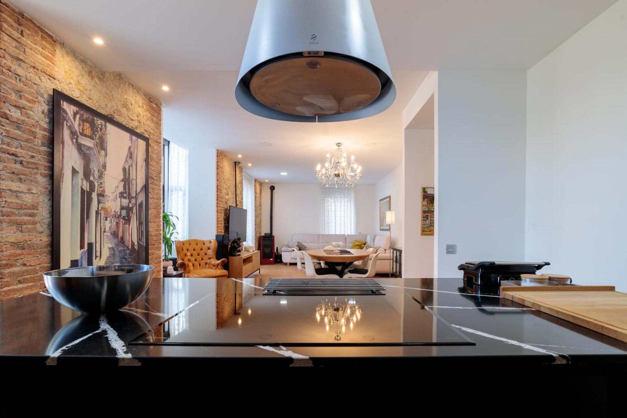 Apartment Singular